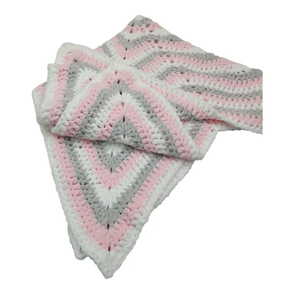 Star Shaped Crocheted Throw Blanket Soft Fluffy Hand Made Crochet Pink Gray - Picture 11 of 16